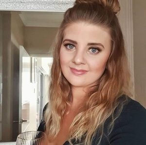 Meet your Posher, Candice